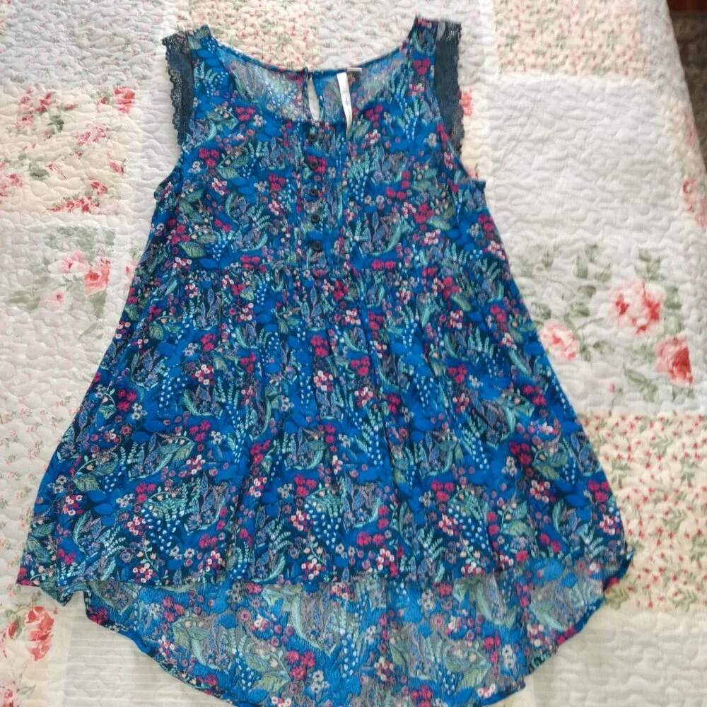 Bundle of 4 blouse's - Picture 6 of 12